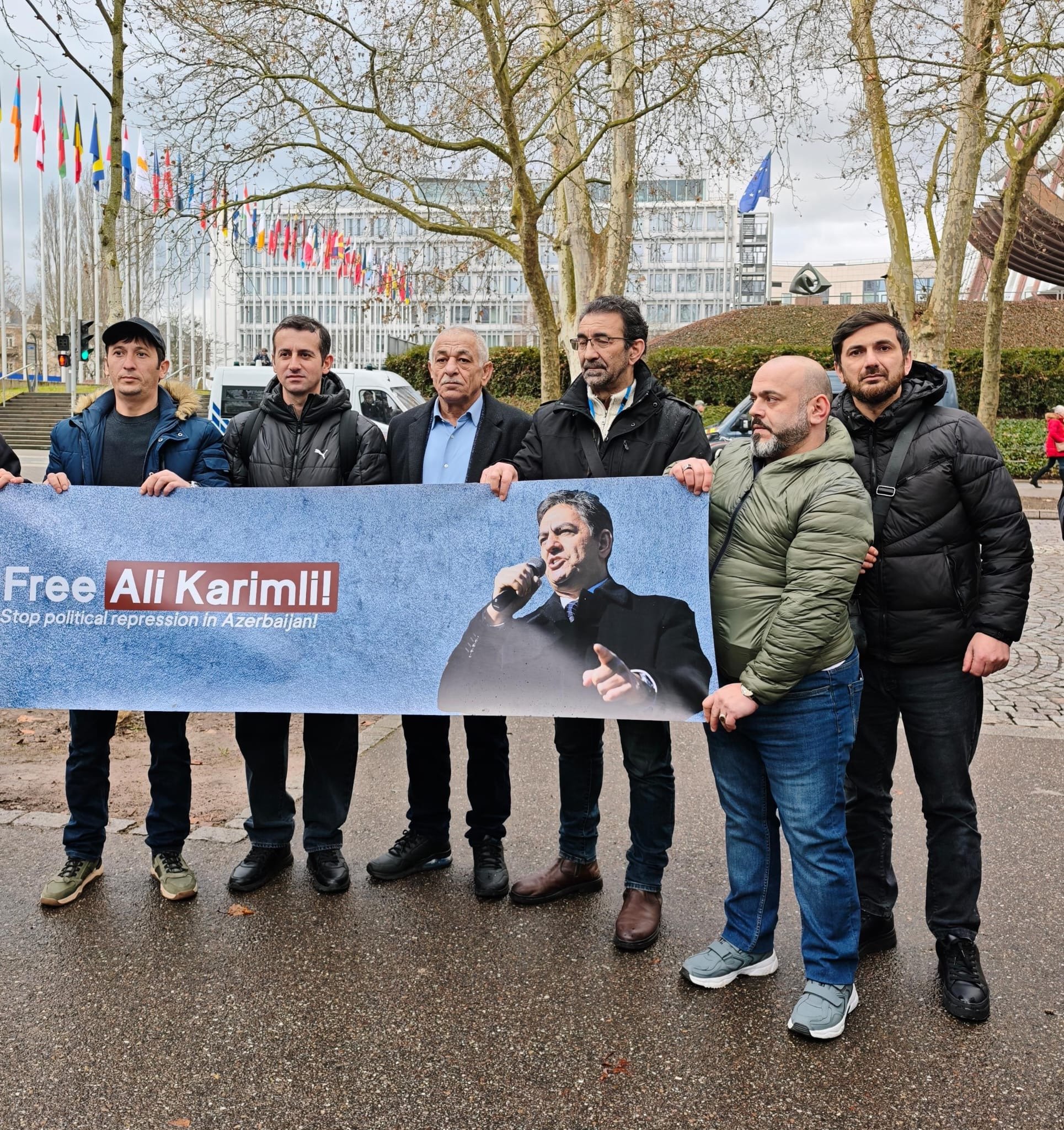 Avropada yaşayan siyasi fəalın ailə üzvləri təzyiqlə üzləşir